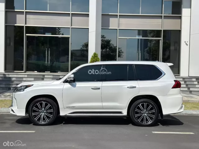 Lexus LX 570 Super Sport 2019 6