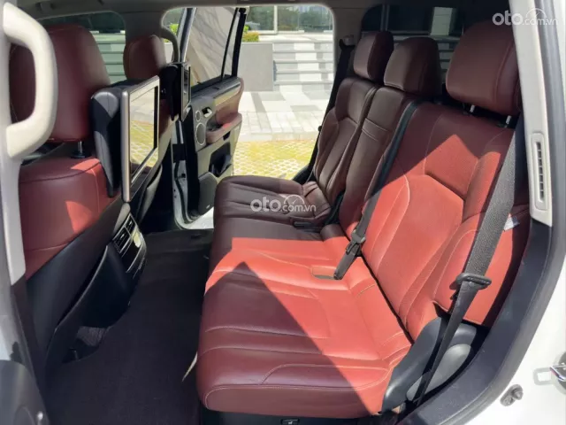Lexus LX 570 Super Sport 2019 11