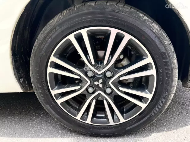 Mitsubishi Mirage 1.2 CVT 2016 16