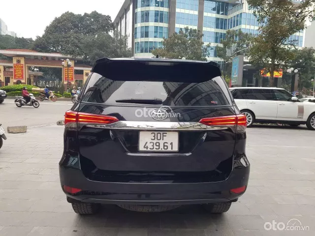 Toyota Fortuner 2.4G 4x2 AT  2024 5