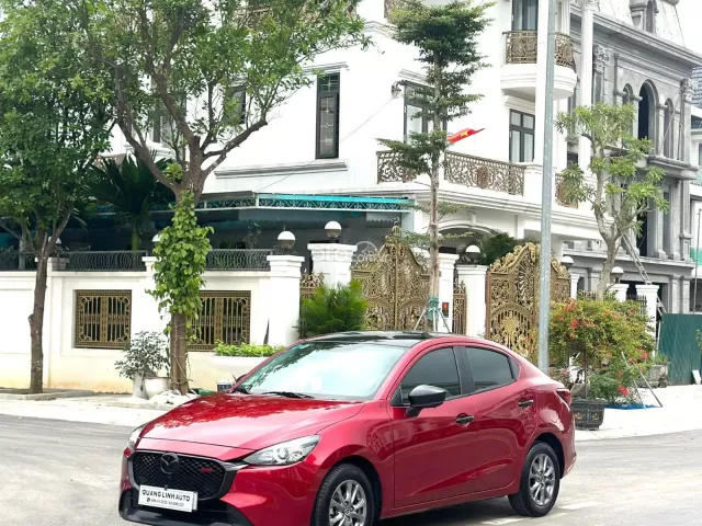 Mazda 2 1.5AT 2024