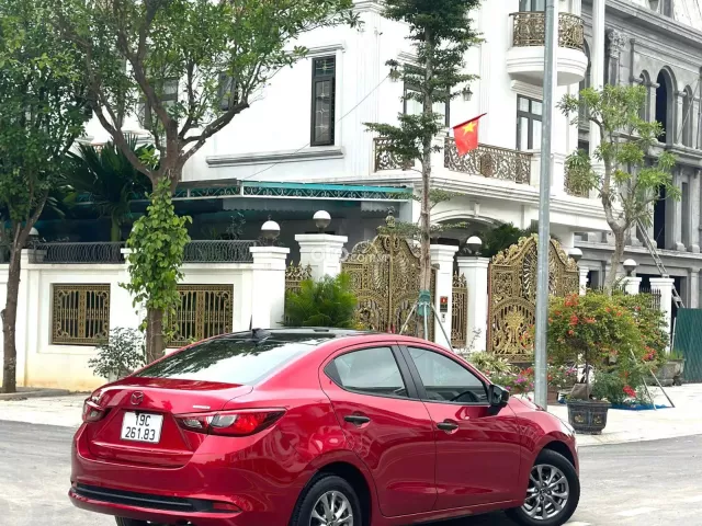 Mazda 2 1.5AT 2024 4