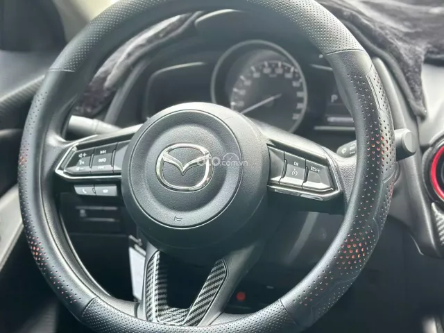 Mazda 2 1.5AT 2024 9