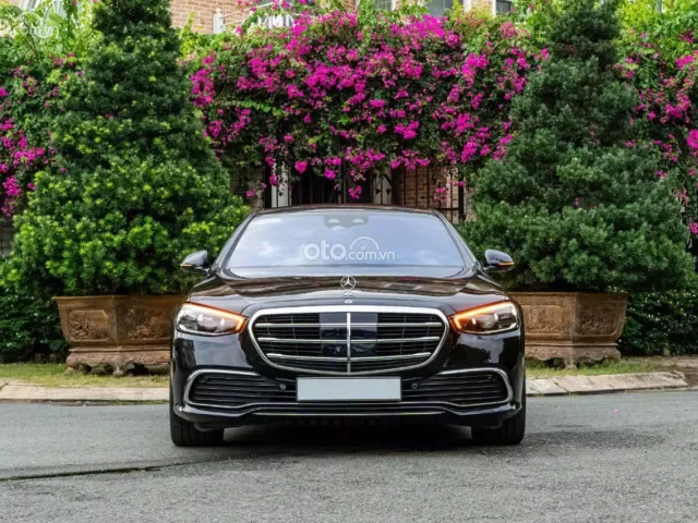 Mercedes-Benz S450 4Matic Luxury 2023 3