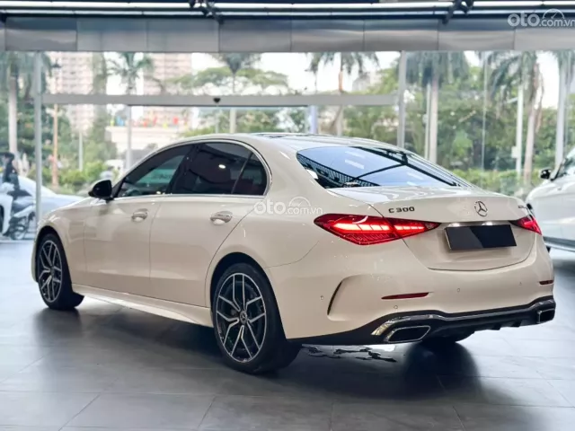 Mercedes-Benz C300 AMG First Edition 2022 6