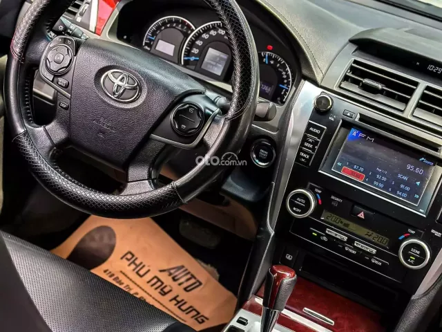 Toyota Camry 2.5Q 2014 8