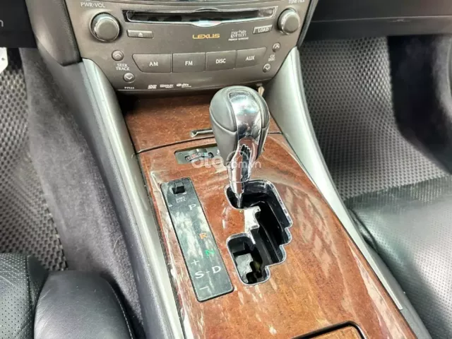 Lexus IS 300 Luxury 2011 18