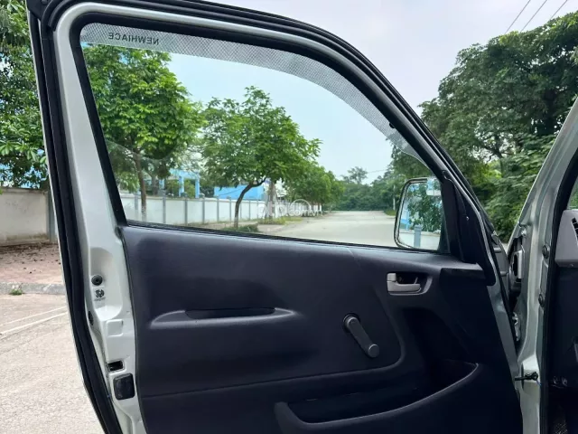 Toyota Hiace 2009 9