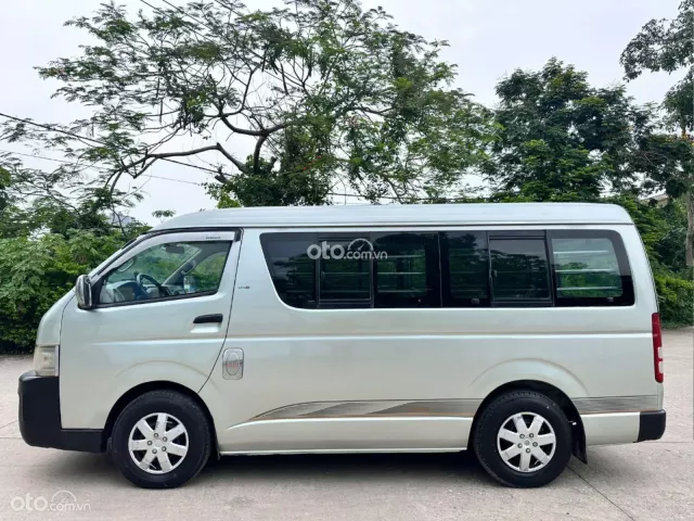 Toyota Hiace 2009 2