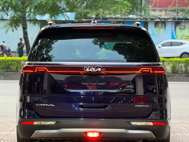Kia Carnival 2.2D Signature 2022 7