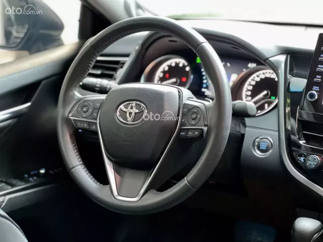 Toyota Camry 2.5Q 2022 12