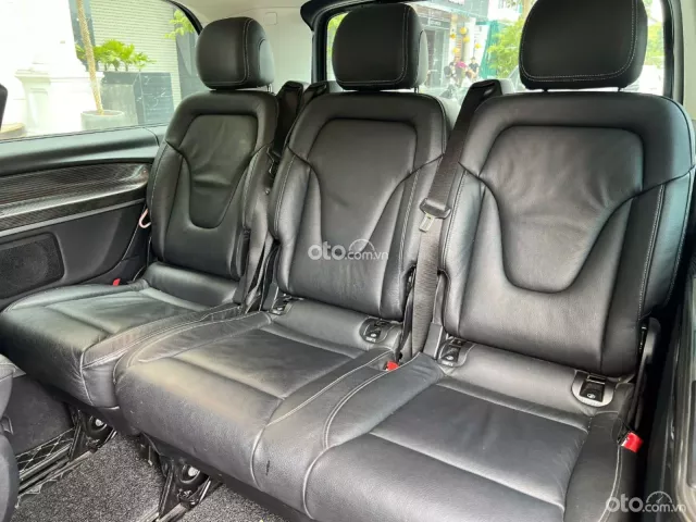 Mercedes-Benz V250 Luxury 2019 12