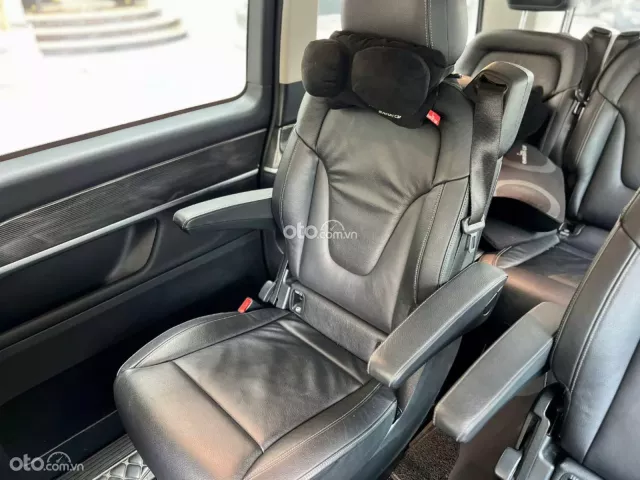 Mercedes-Benz V250 Luxury 2019 10