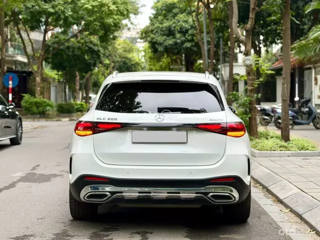 Mercedes-Benz GLC 300 4Matic 2023 4