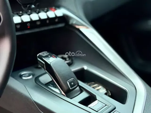 Peugeot 3008 Allure 2018 17
