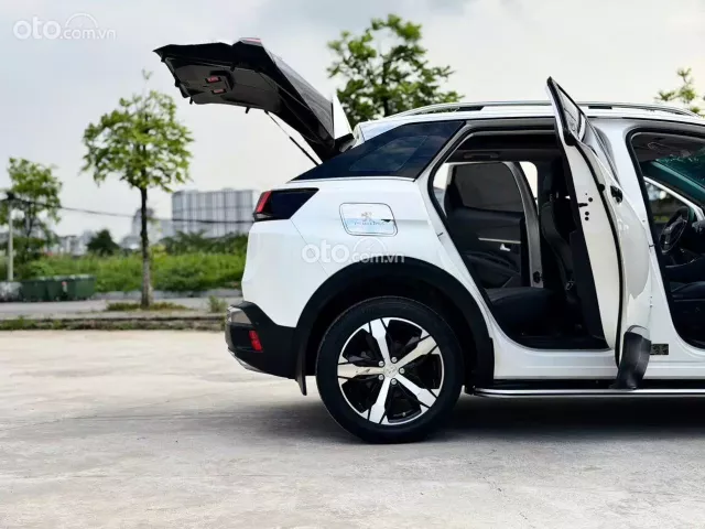 Peugeot 3008 Allure 2018 12