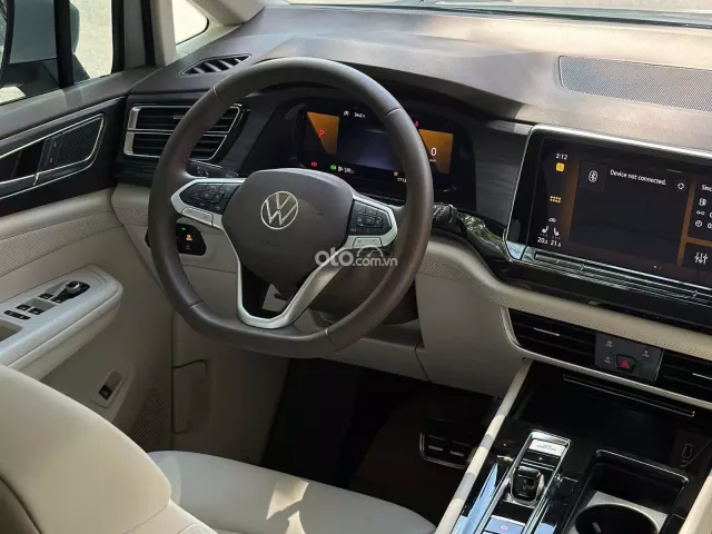 Volkswagen Viloran Premium 2024 9