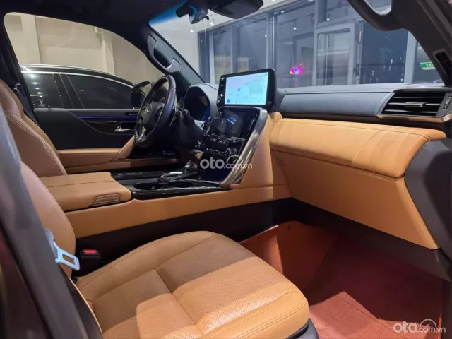 Lexus LX 600 Urban 2024 9