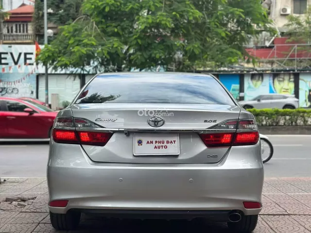 Toyota Camry 2.0E 2015 5