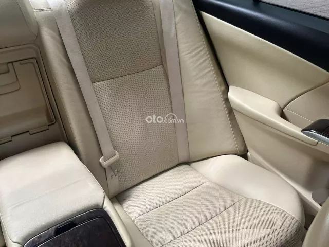 Toyota Camry 2.0E 2015 12
