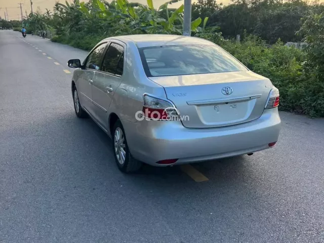 Toyota Vios 1.5E MT 2012 5