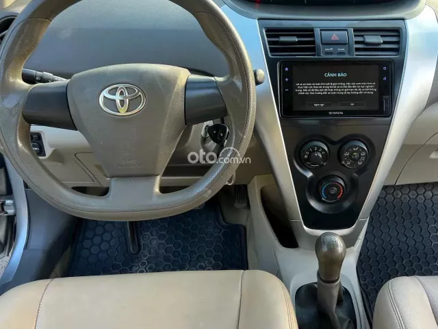 Toyota Vios 1.5E MT 2012 6