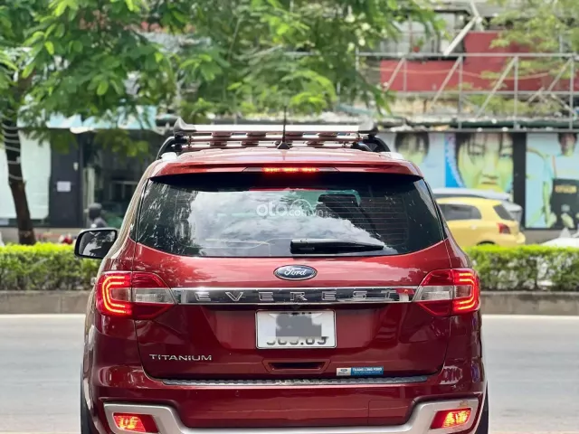 Ford Everest Titanium 2.0 AT 4x2 2021 4