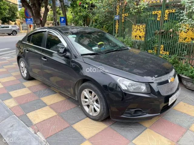 Cần bán xe Cruze chính chủ đời 2015
