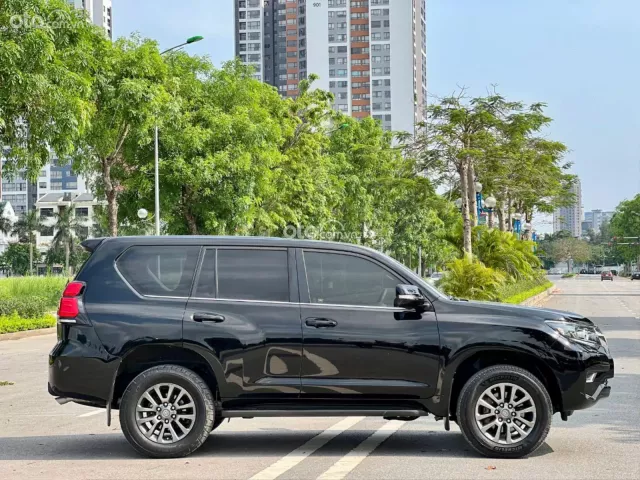 Toyota Land Cruiser Prado VX 2019 11