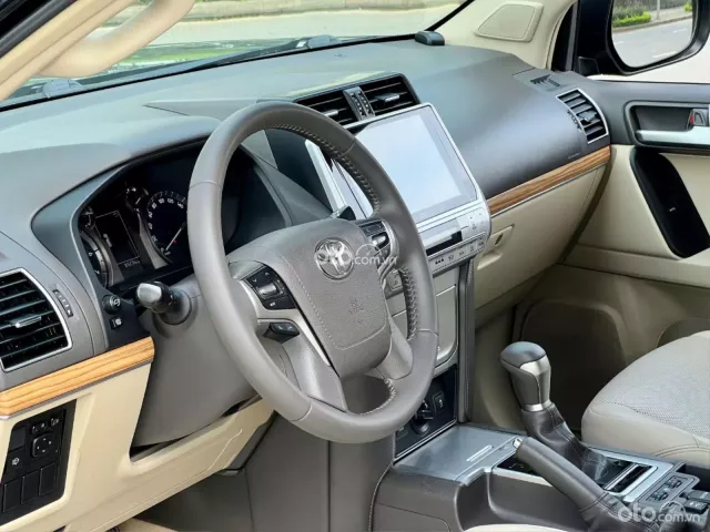 Toyota Land Cruiser Prado VX 2019 15