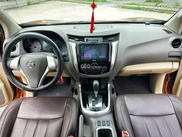 Nissan Navara EL Premium 2018 12