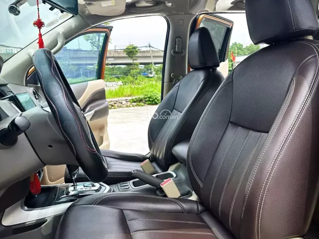 Nissan Navara EL Premium 2018 13