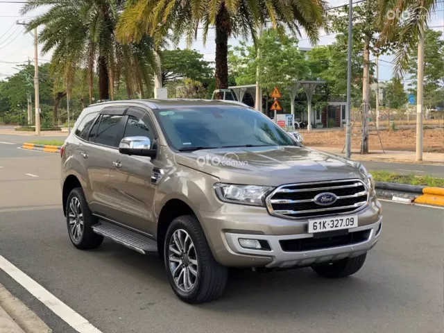 Ford Everest Titanium 2.0 AT 4x2 2018 2