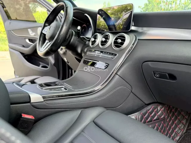 Mercedes-Benz GLC 300 4Matic 2020 15