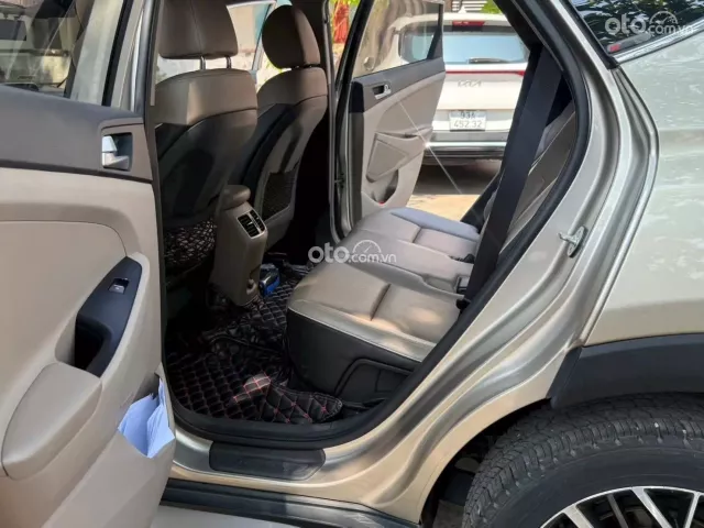 Hyundai Tucson 2.0 Dầu đặc biệt 2019 8