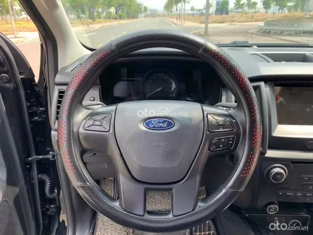 Ford Everest Ambiente 2.0 MT 4x2 2019 3