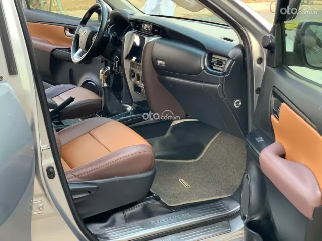 Toyota Fortuner 2.4 MT 4x2 2018 5