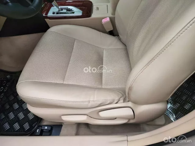 Toyota Camry 2.0E 2014 13