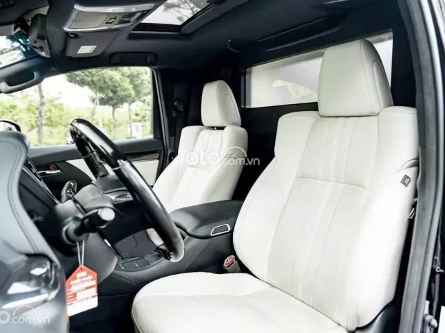 Lexus LM 300h 2020 6