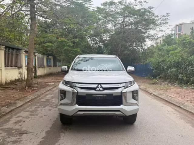 Mitsubishi Triton 4×2 AT 2023 3