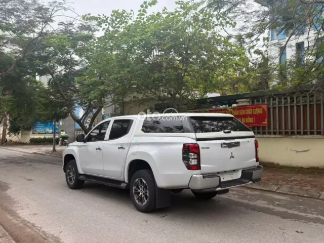 Mitsubishi Triton 4×2 AT 2023 4