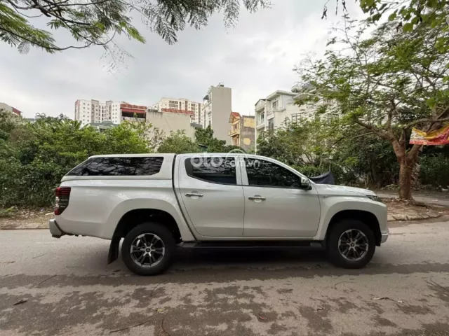 Mitsubishi Triton 4×2 AT 2023 10