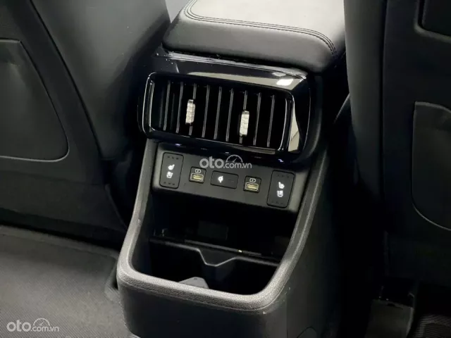 Hyundai Custin 1.5T-GDi Đặc biệt 2025 18
