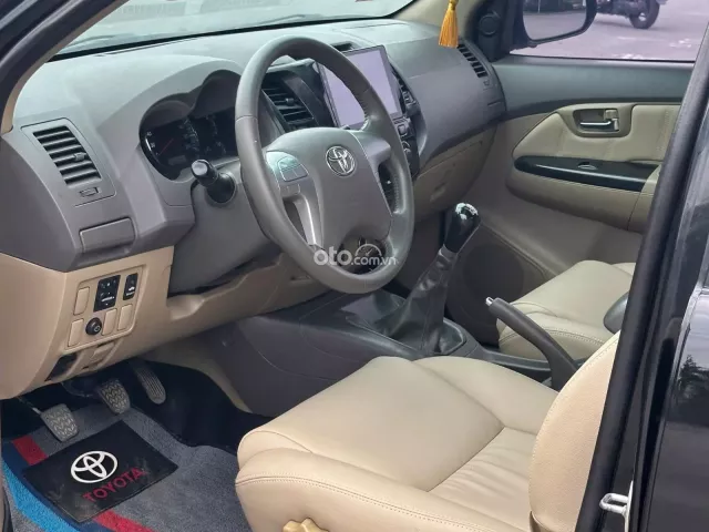 Toyota Fortuner 2.5G 4x2 MT 2013 8