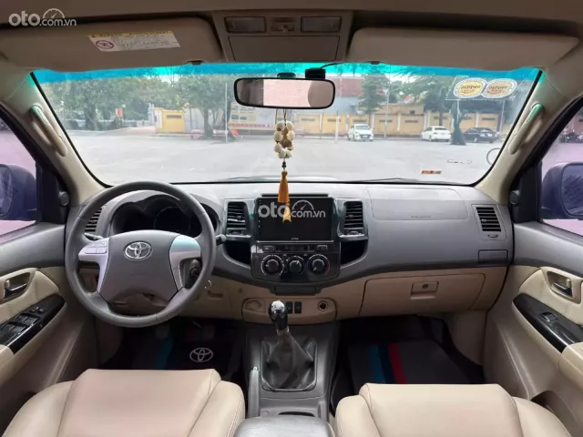 Toyota Fortuner 2.5G 4x2 MT 2013 9