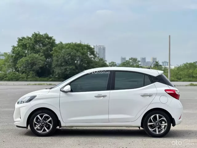 Hyundai Grand i10 Hatchback 1.2 AT 2022 3