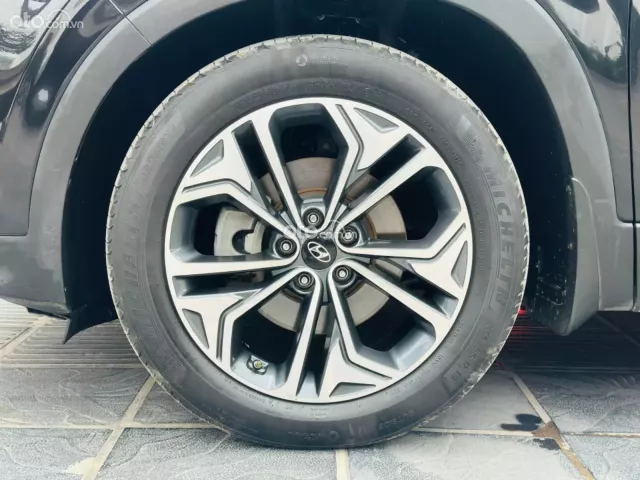 Hyundai Santa Fe 2.4L Xăng Cao cấp 2019 9