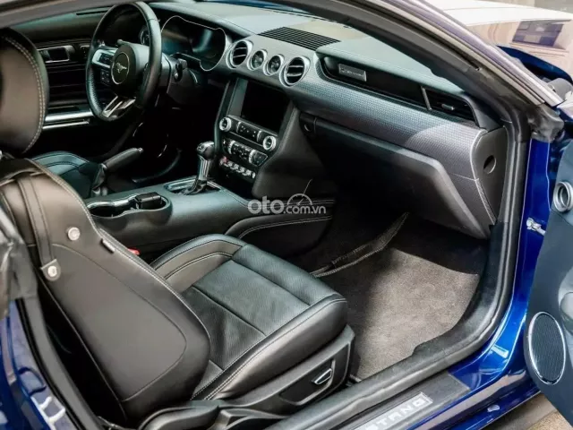 Ford Mustang EcoBoost Premium 2019 19