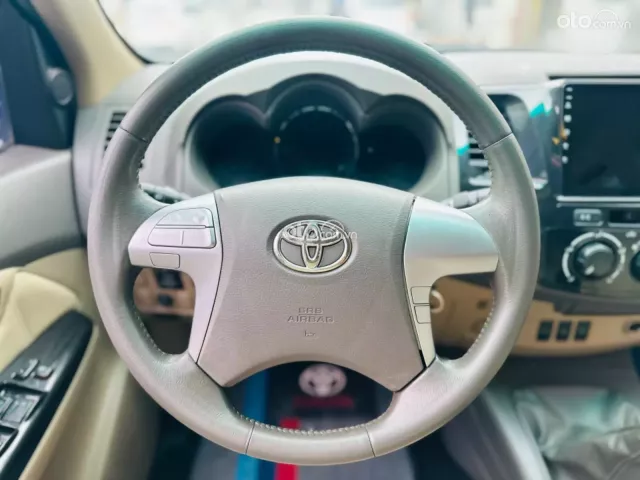 Toyota Fortuner 2.5G 2013 12