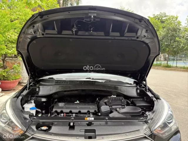 Hyundai Santa Fe 2.4L Xăng Tiêu chuẩn 2018 15